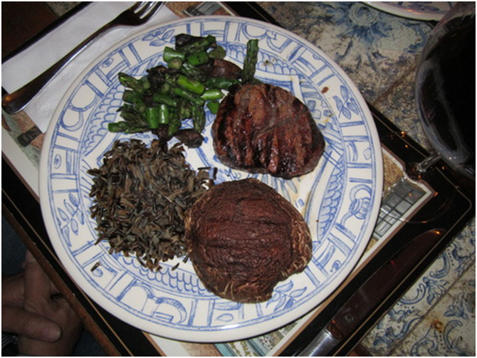 Steak with Portobello Mushroom, Asparagus and Wild Rice